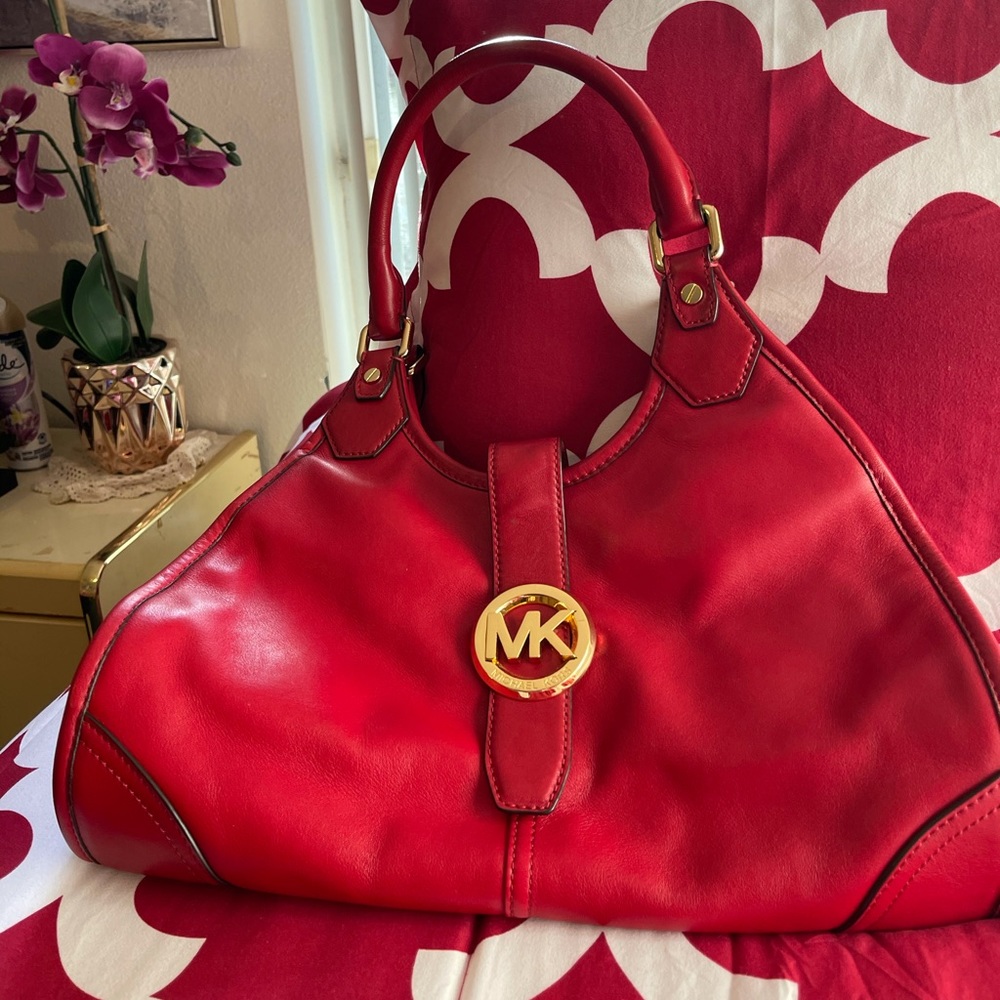 🔥Authentic Michael Kors Soft Leather Shoulder Bag